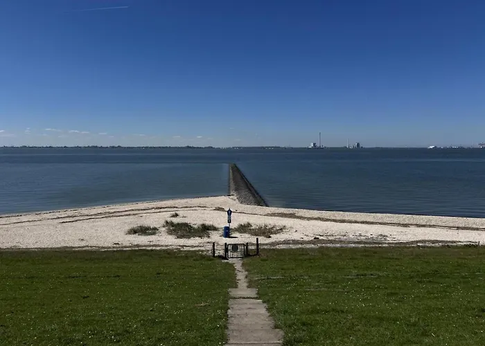 Grommy's 2 Eckwarden *